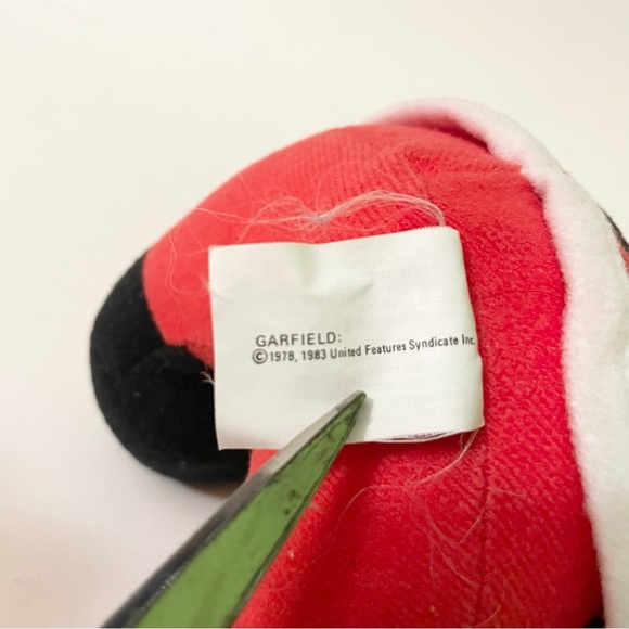 Vintage Garfield Santa Claus Christmas Stuffed Plush Toy - Picture 9 of 13